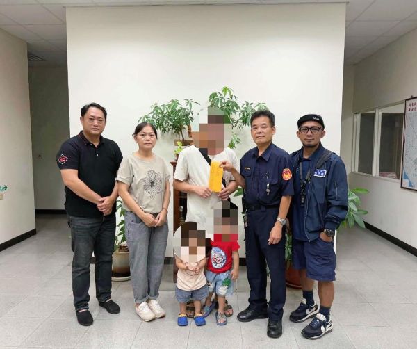一家七口頓陷困境　枋警攜手善心力量伸援